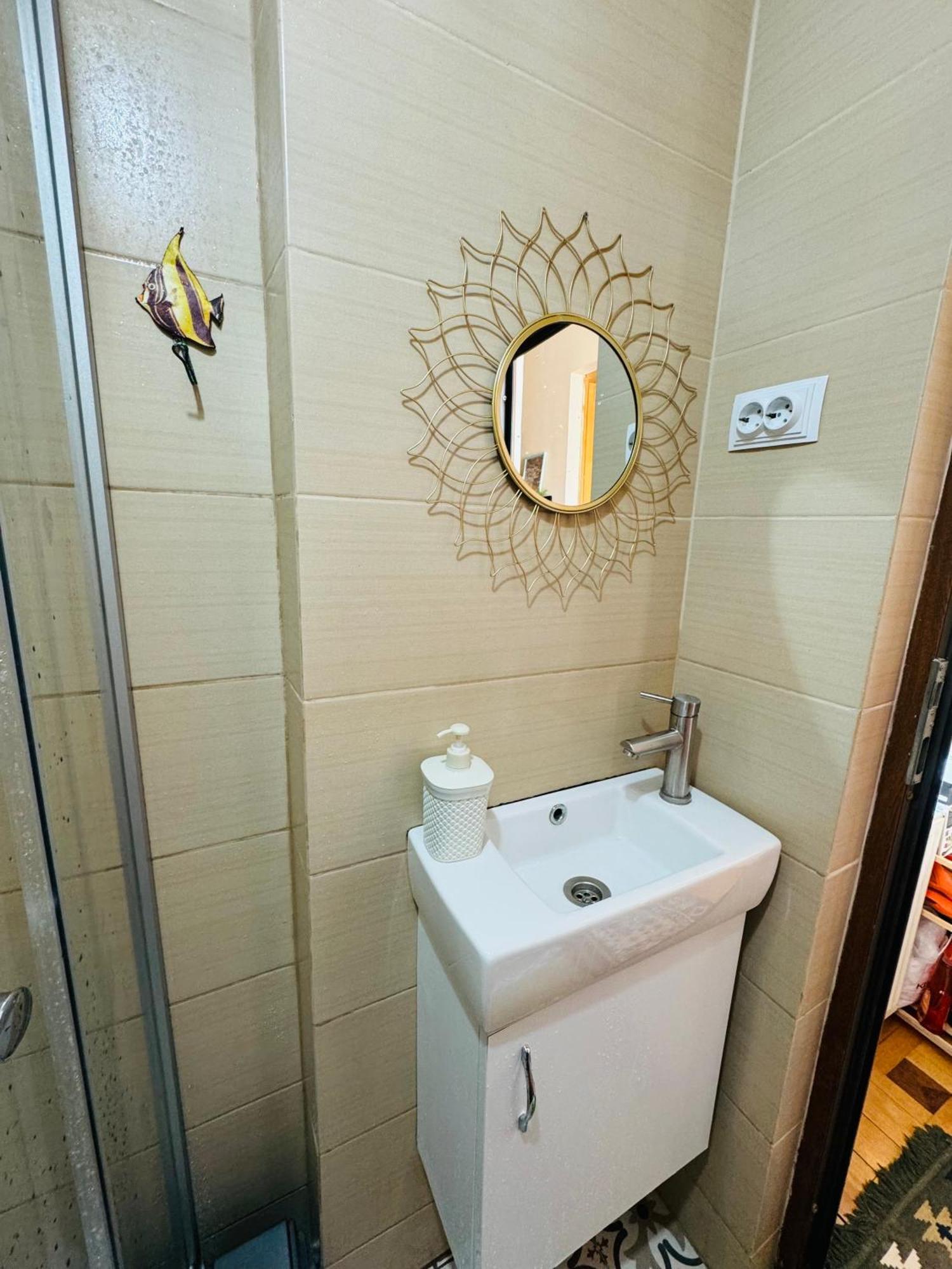 Sky Guest House Тбілісі Екстер'єр фото