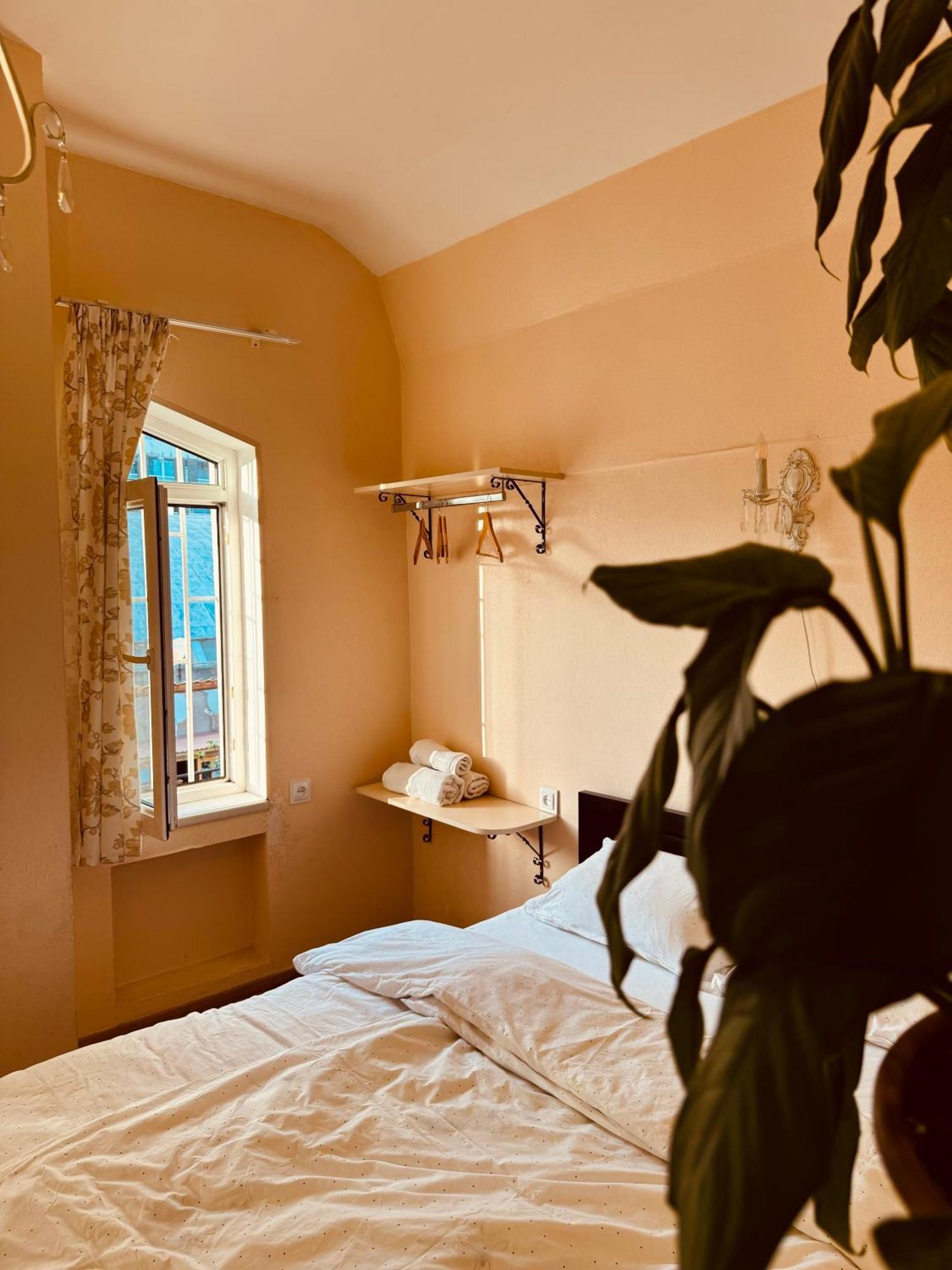 Sky Guest House Тбілісі Екстер'єр фото